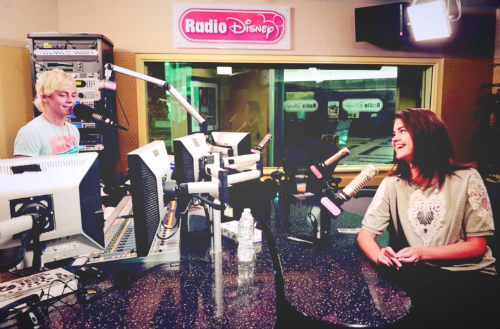 rossandmaia:  ross lynch and maia mitchell’s radio disney visit. 