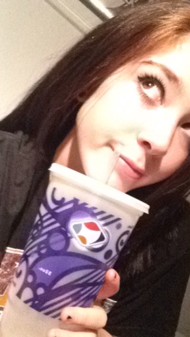 polurized:  hi, im jessica and i bought myself iced coffee earlier. i was happily