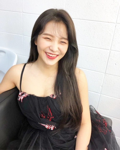 fyeahred-velvet:180904 Yeri instagram update#CHICMagazine