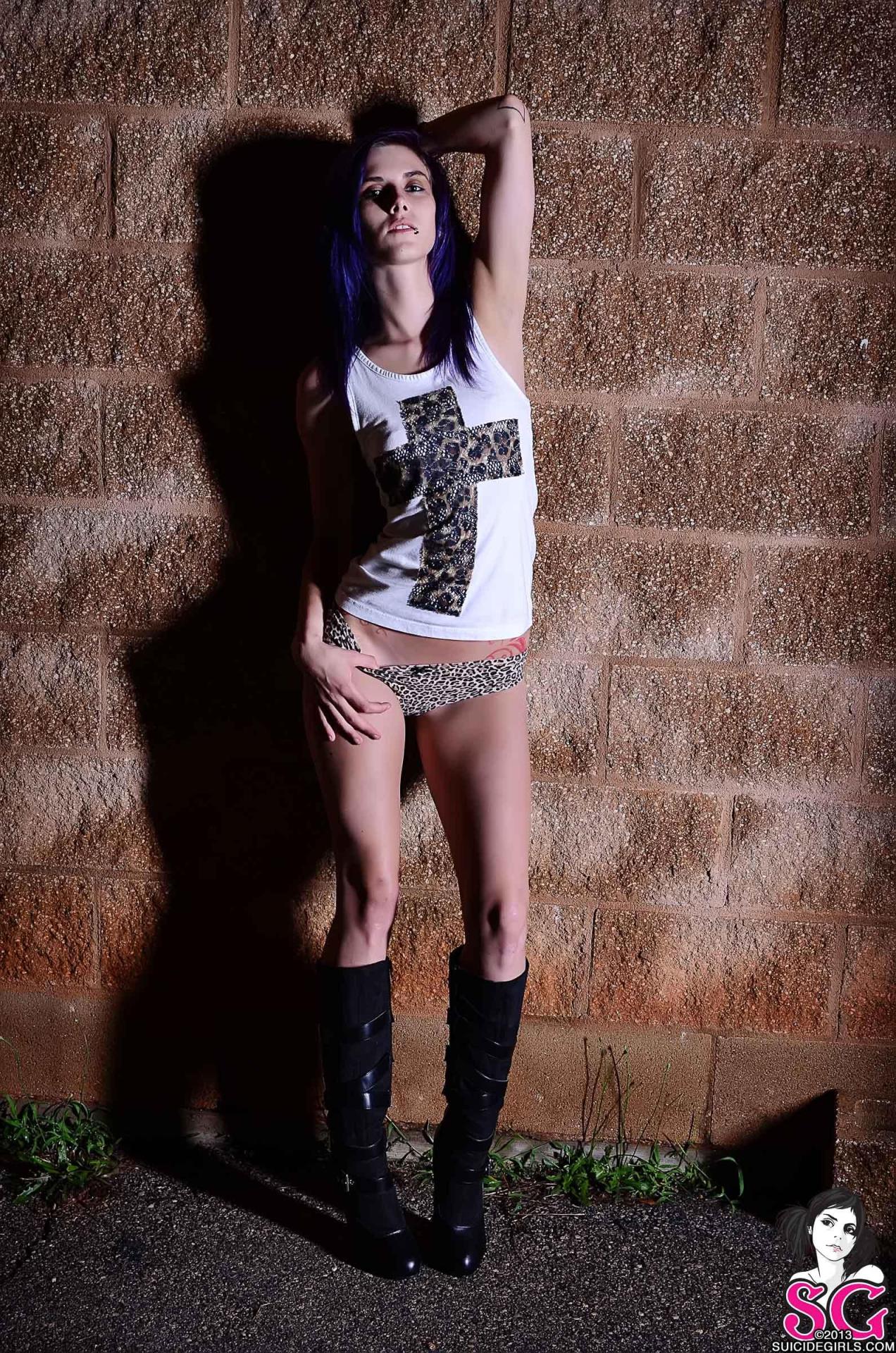 past-her-eyes:  Trance Suicide Go visit SuicideGirls.com Sponsored by suicidegirls-southafrica