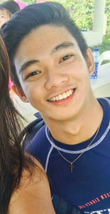 batangzakar: Jerrick, 27, Bangsar, Top
