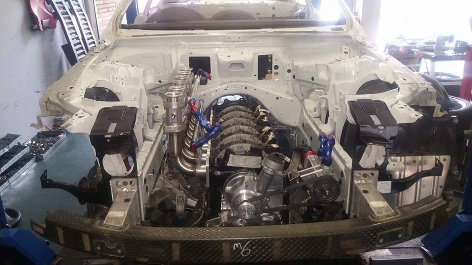 90s-forever:  rynyan:  kenkyona-suta:  M6 with dry sump 6 rotor build   @shakotanprincess