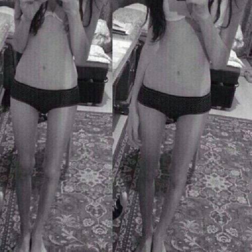 findingmyappiness: This needs to be me #ana #mia #thinspo #beautiful #skinny #thighgap
