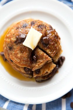 fattributes:  Chocolate-chip Oatmeal Cookie