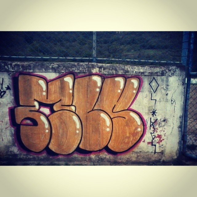 Inhanguetto #throwup #boanoite #InstaSize