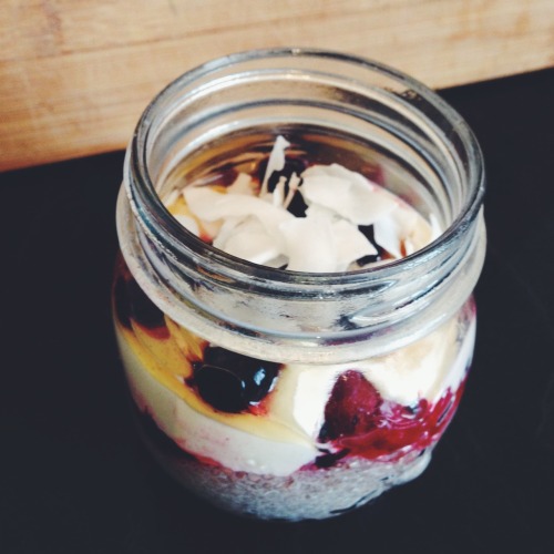 Cashewy Chia Pudding with Berries  1/2 Cup chia seeds 1 ½ Cups almond Milk ¼ Cup f