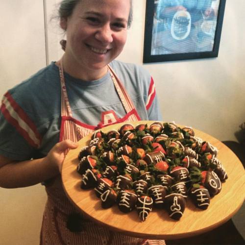 Strawberry footballs for the #superbowl. Thanks @biggerthanpangea and @djm0bius for the artful decor