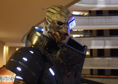 charlietummy:stillgray:Garrus Vakarian Cosplay [x]cosplay. This is a cospl HOLY OH MY YEAH NO SWEET 