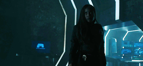 redcapes: Kory being a cutie in 1x11 ‘Dick Grayson’ 
