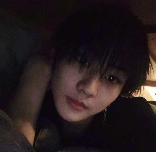 KINKTOBER, October 20 Jungwon, Phone Sex