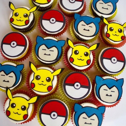 heckyeahvegancupcakes:Pokémon Cupcakes by serendipity_cakes_olivia