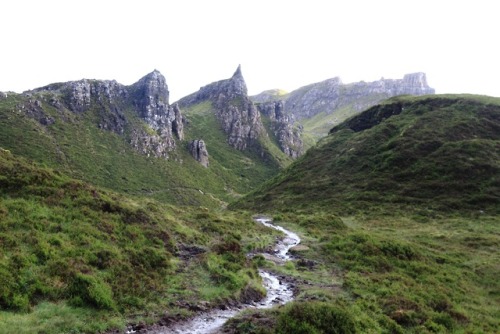 mhplanet:~ returning from an early morning walk to Quiraing ~