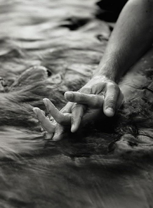 I dream of being seaside with you. Walking in the warm sand hand in hand. I dream