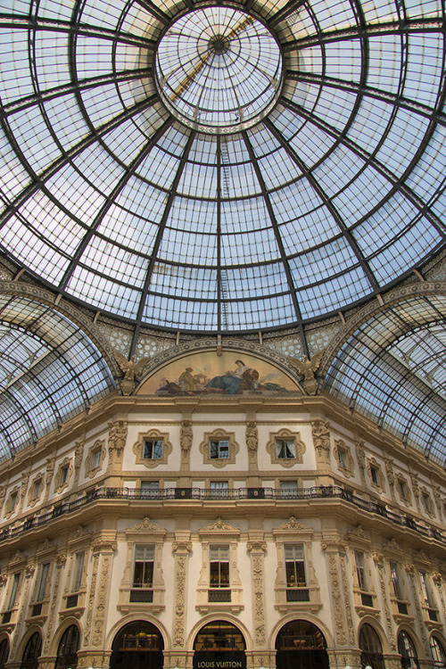 Galleria Vittorio Emanuele II ceiling/roof - Milan, Italy.