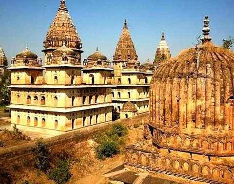 By Entrelec On Flickr.The Chhatri, Princes Cenotaphs On The Betwa Riber Banks In Orchha - Madhya Pradesh,