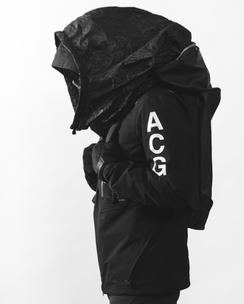 Terence 1. NikeLab ACG 2-in-1 Gore-Tex Jacket 2. Côte&amp;Ciel Nile Backpack 3. White Mountaineering