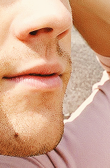 samcas:  ela requested → 9 photos of jared’s lips 