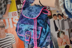 d0nkeywbu:  finally got a backpack(:  