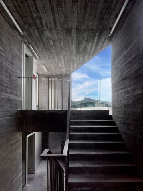 archatlas:       Property Registration Offices in Spain  Property Registration Offices by Irisarri Piñera Arquitectos seeks a balance between a joint organization, and not give up the presence of clustered buildings, between get a sense of unitary