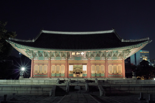 덕수궁 중화전  night view of Duksu-gung (Duksu Palace)