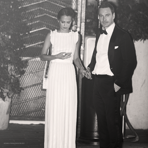 MichaelFassbender & AliciaVikander en el AfterParty de Los GoldenGlobes 10.01.2016