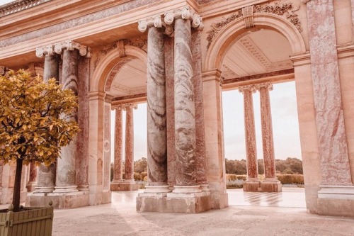 andantegrazioso: Le Grand Trianon | sarahloven