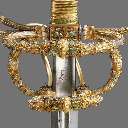 art-of-swords:Rapier of the Holy Roman Emperor Maximilian IIDuring the Renaissance civilian swords w