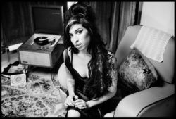 amywinehousequeen:  Amy Winehouse