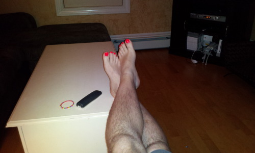 toeshoseandshemales:Me