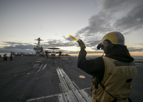 Acreage at sea….ATLANTIC OCEAN (November 9, 2020) – The vast size of the flight deck aboard th