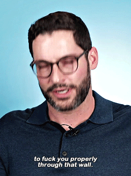 vivienvalentino:Tom Ellis Reads Thirst Tweets