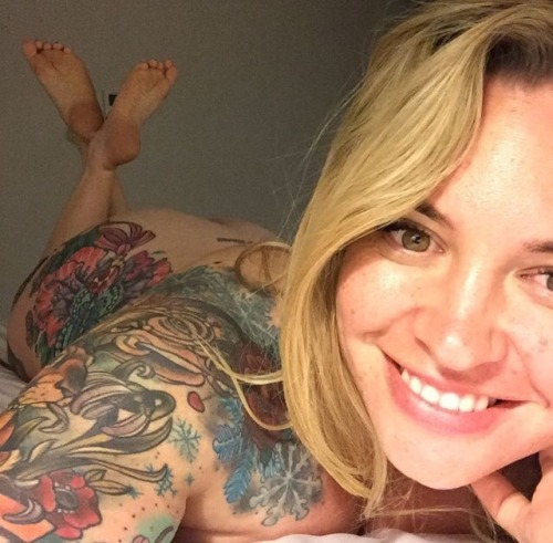 Porn Pics italiankong:  Tattooed Aussie Miss Haylonn.