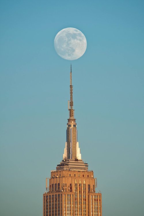 Moon Rising Over Empire State Building.