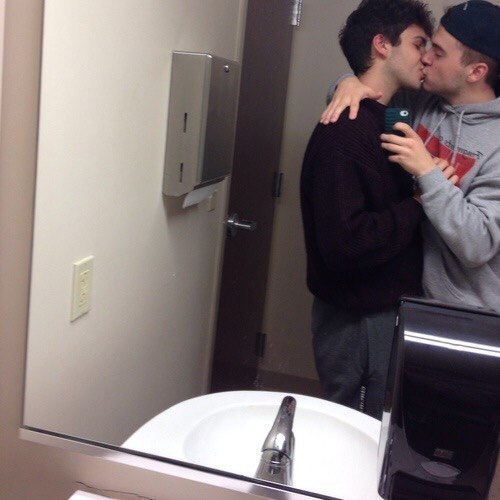 Gay Cuddles And Kisses adult photos