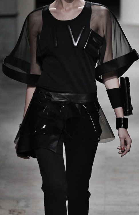 darkclothes:  Undercover Spring 2014 