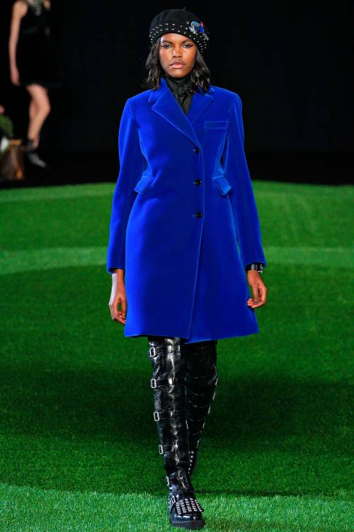 noirmodels:black models at marc by marc jacobs