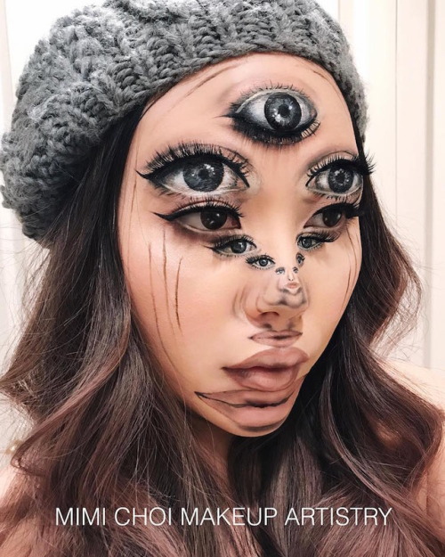 mymodernmet: Makeup Artist Paints an Incredible 3D Snake Slithering Across Her Lips