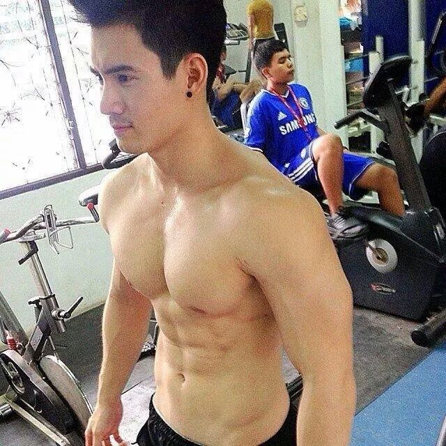 HOT MUSCLE BOYS