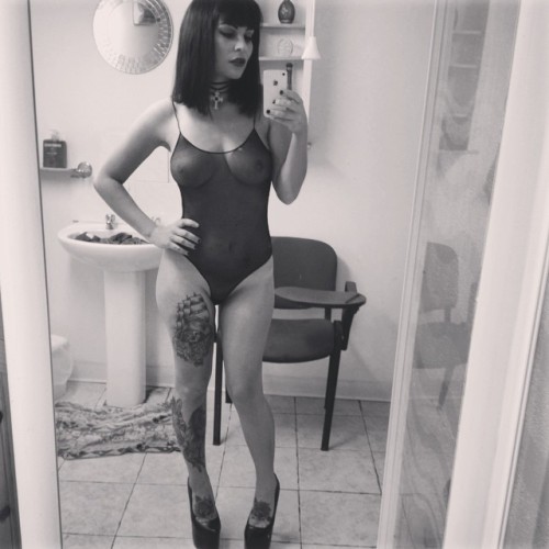 amyluandboobs:  #tattooedgirls #inkedgirls @inked_instababes @inked_vandals #playboytvchat  #redlightcentral #xtremeplaypen