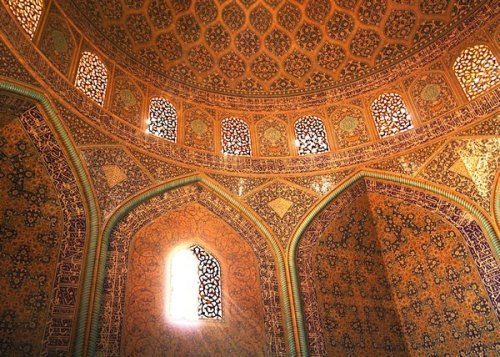 mideast-nrthafrica-cntrlasia:Sheikh Lotfollah Mosque - Isfahan, IranLocated on the eastern side of t