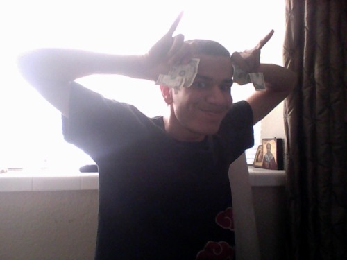 thefourthsmokage:  gonna poop    I’m laughing to keep from being overcome with rage.