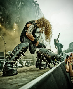 captin-metal-head:  Behemoth being the bad-asses they are!  Behemoth!