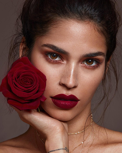 sabyaasachi:Juliana Herz photographed by Tamara Williams