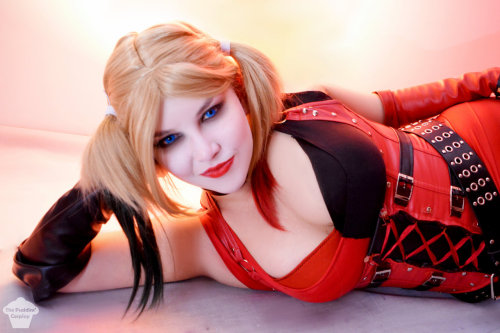 hotcosplaychicks:  Harley Quinn (Arkham City) porn pictures