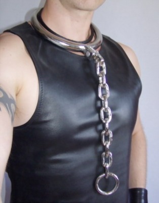 depravpig:  HEAVY METAL COLLARS  adult photos