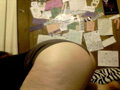 dirtymindsthinkright:  Some new photos for my Dirty Thinkers! (;