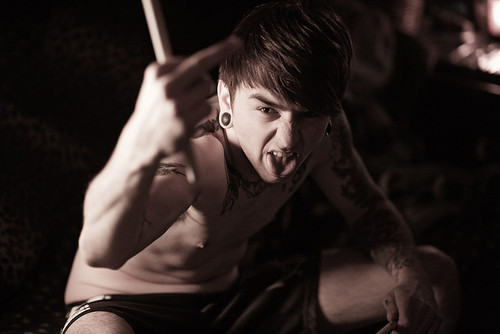 bandmembers-gonewild:  Matt Nicholls (BMTH) ~shirtless band blog