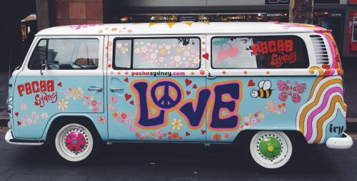 leandranef:hippie bus at circular quay - by pacha & ivy 