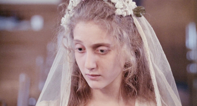 Carol Kane in  Wedding in White (William Fruet - 1972)