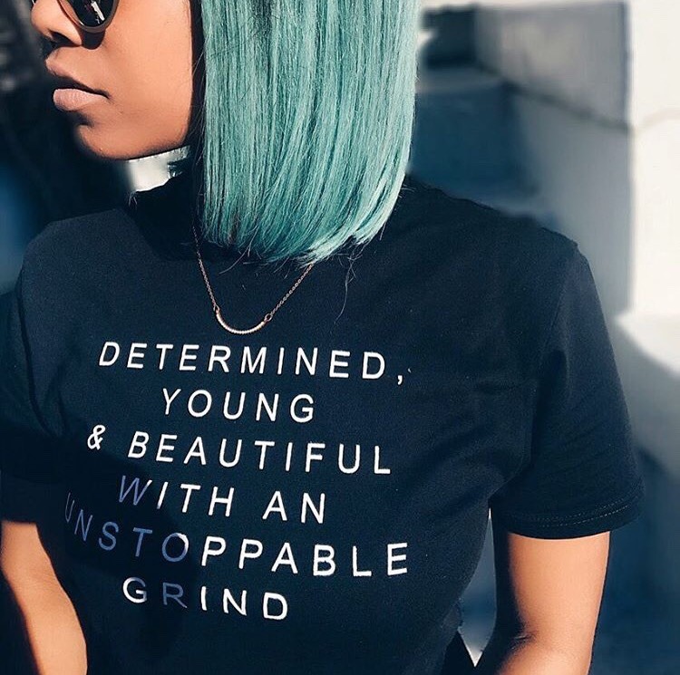 bombshellssonly:  @thrillaseven